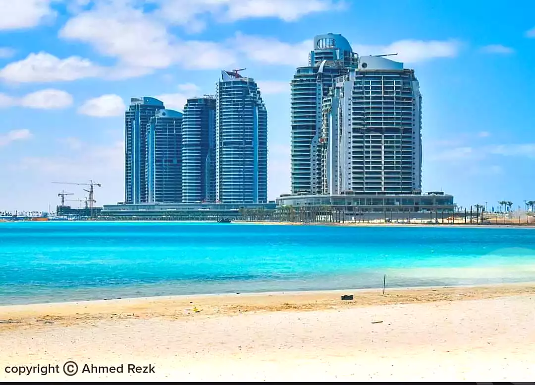 https://aqarmap.com.eg/en/listing/7031573-for-sale-north-coast-new-alamein-mntj-t-l-lmyn-ljdyd-beachfront-tower-city-edge