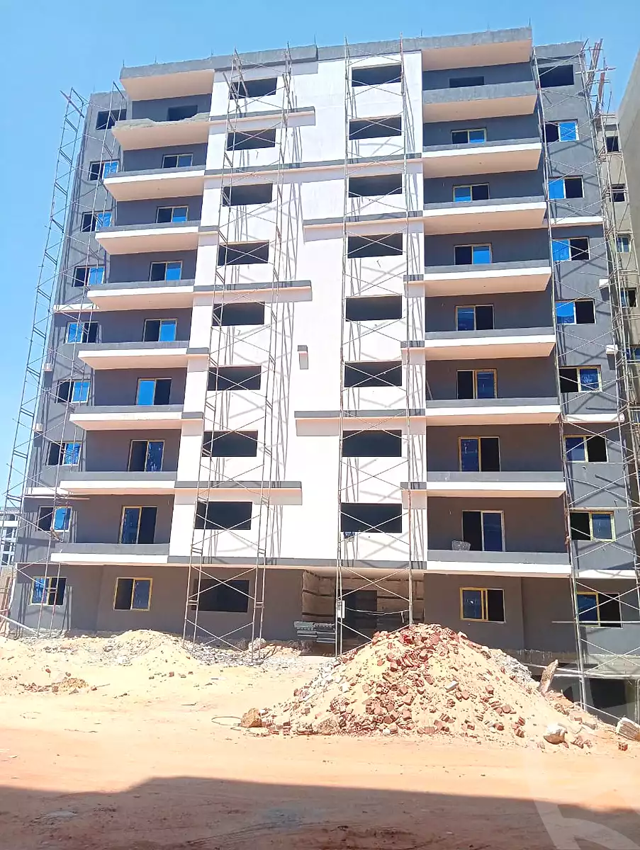 https://aqarmap.com.eg/en/listing/7031761-for-sale-cairo-new-administrative-capital-r7-kmbwnd-stw