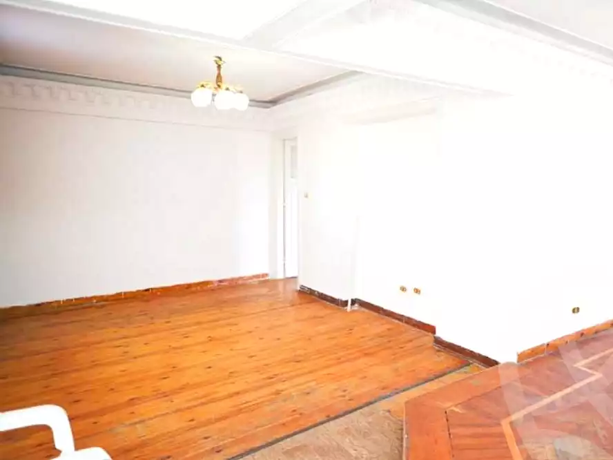 https://aqarmap.com.eg/en/listing/7032032-for-sale-alexandria-moharram-bey