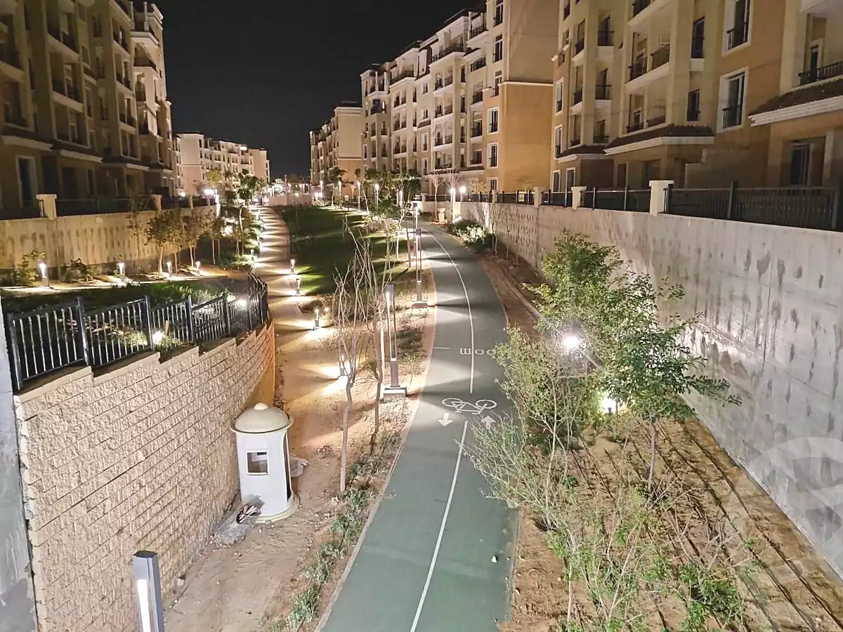 https://aqarmap.com.eg/ar/listing/7032351-for-sale-cairo-new-cairo-compounds-sarai-croons