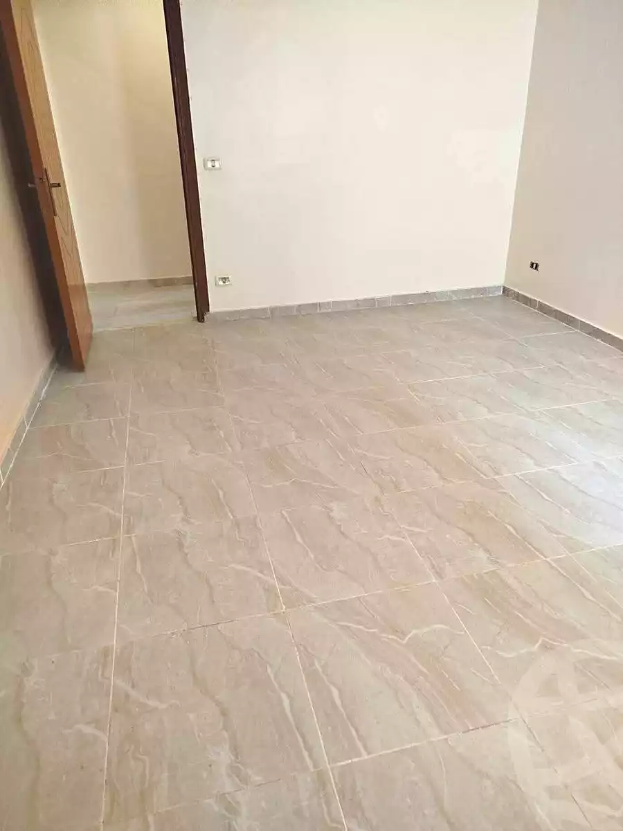 https://aqarmap.com.eg/ar/listing/7032373-for-sale-alexandria-al-agamy-el-hanouvel-el-kholafaa-el-rashdeen-st