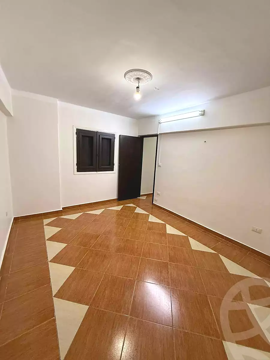 https://aqarmap.com.eg/en/listing/7032878-for-sale-alexandria-el-asafra-l-sfr-bhry