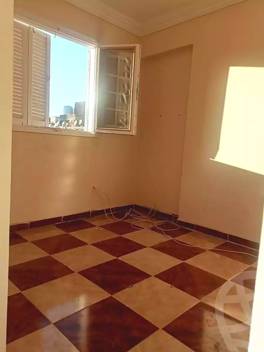 https://aqarmap.com.eg/ar/listing/7033109-for-sale-alexandria-sydy-bshr-sydy-bshr-bhry-shr-mhmd-njyb