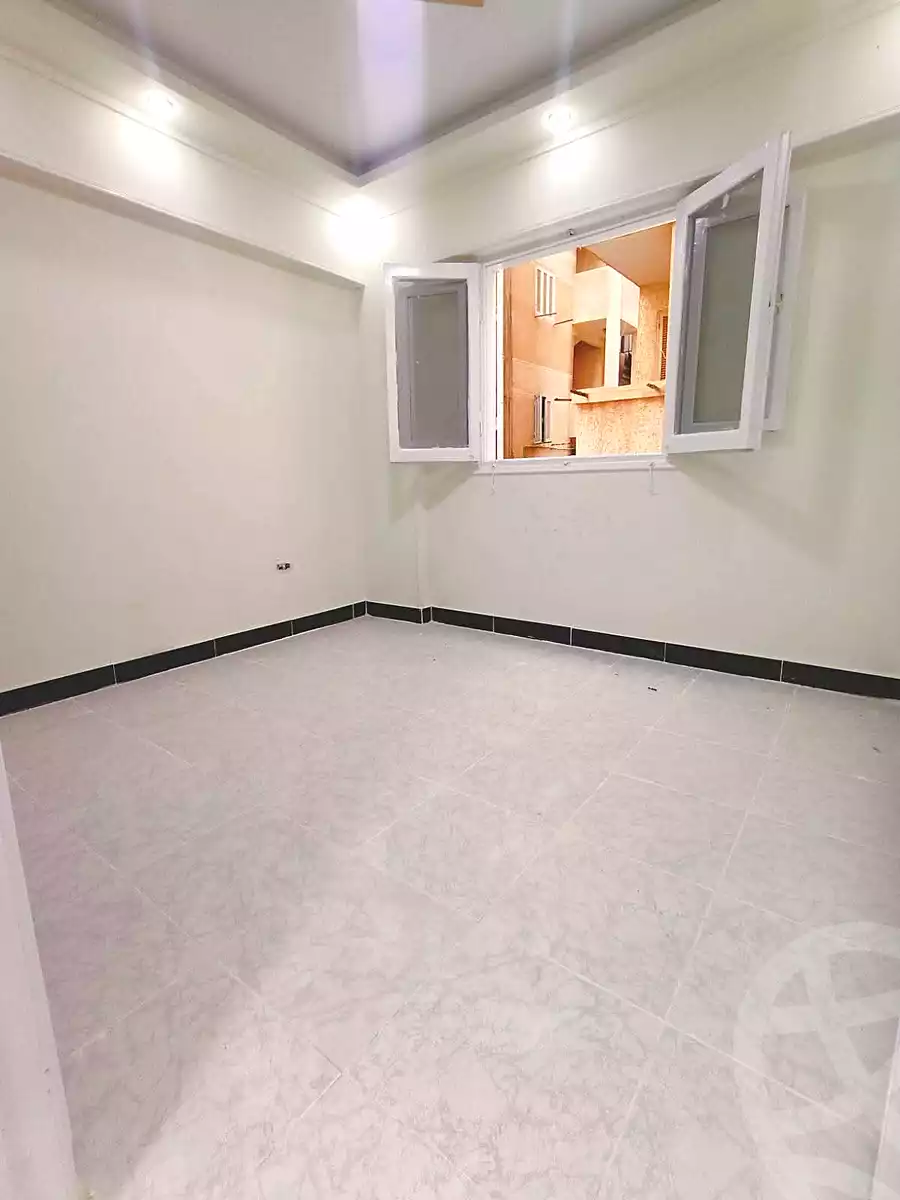 https://aqarmap.com.eg/ar/listing/7033286-for-sale-alexandria-al-agamy-shataa-el-nakheel