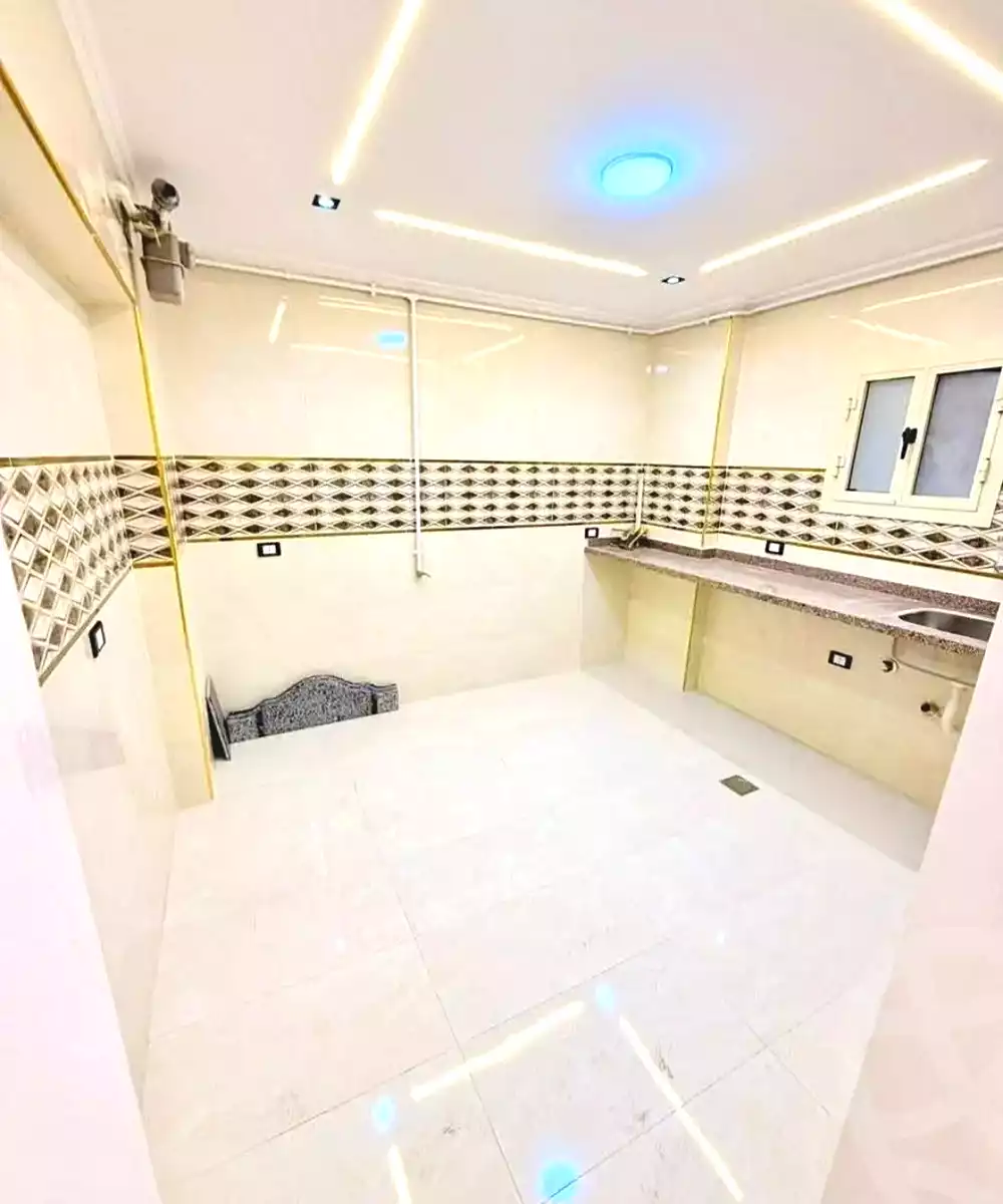 https://aqarmap.com.eg/ar/listing/7033367-for-sale-alexandria-miami-el-gaish-rd-st