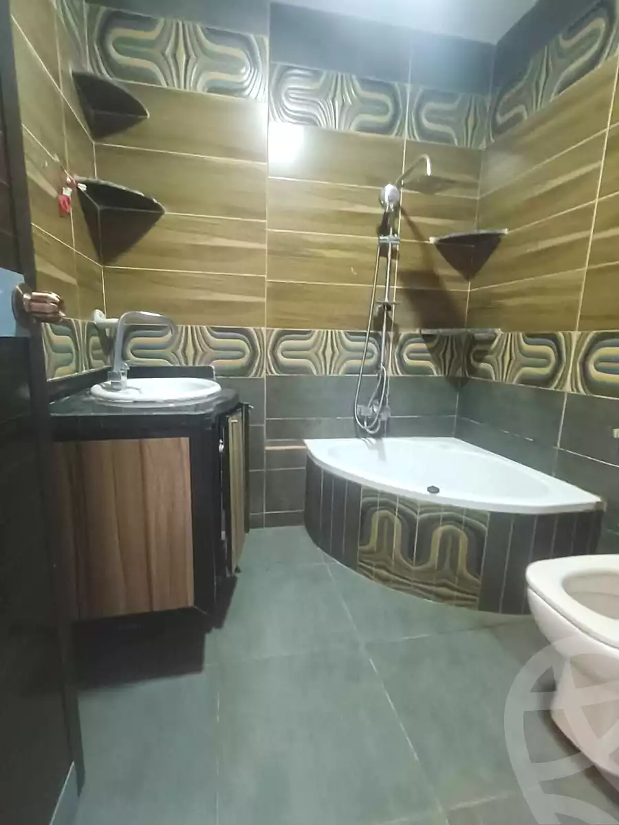 https://aqarmap.com.eg/en/listing/7033409-for-rent-alexandria-al-agamy-lbytsh