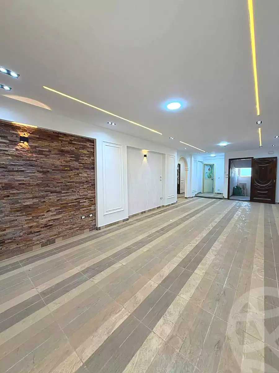 https://aqarmap.com.eg/ar/listing/7033840-for-sale-alexandria-al-agamy-lbytsh-el-reyad-st