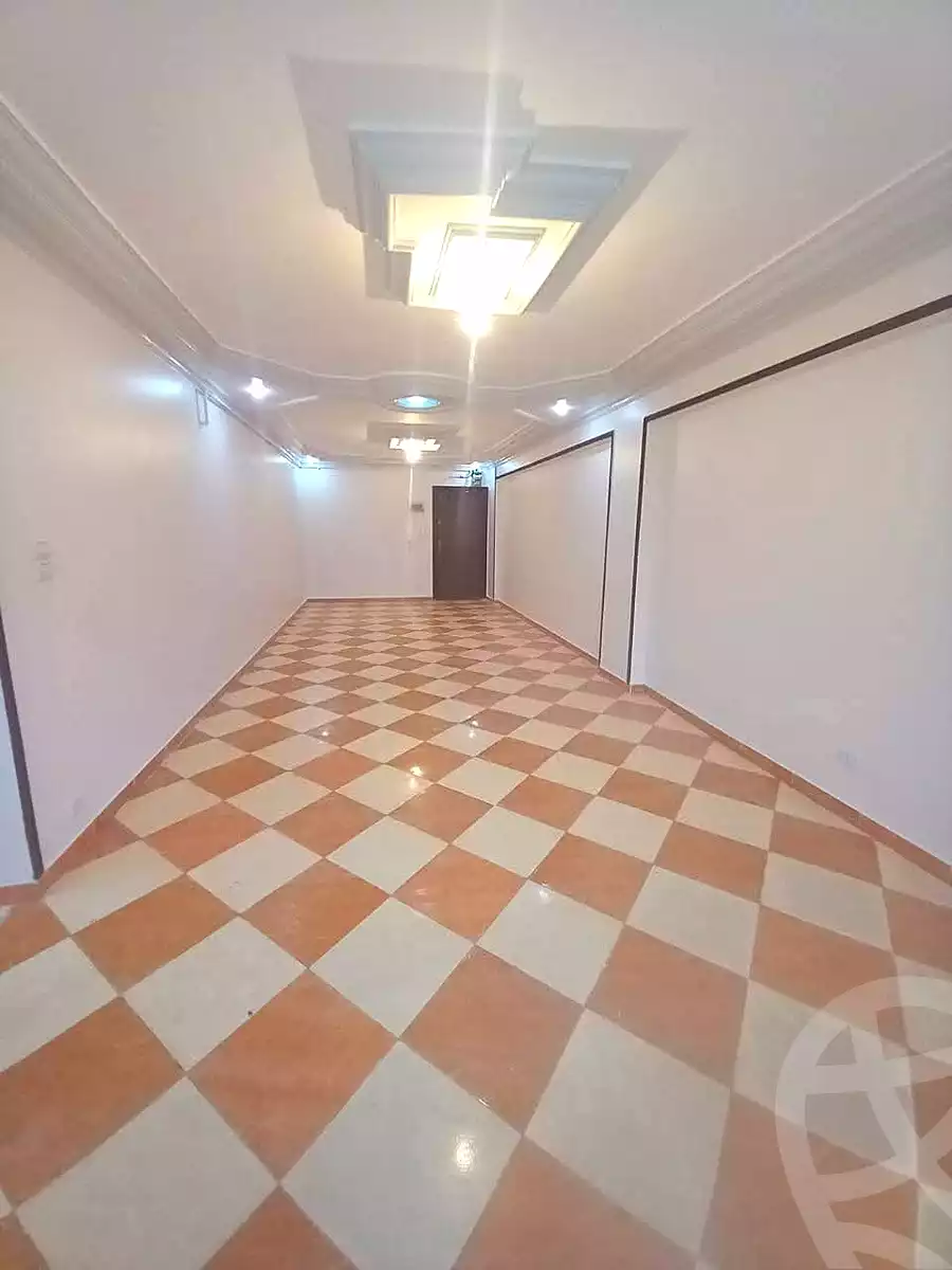 https://aqarmap.com.eg/ar/listing/7034175-for-sale-alexandria-miami-shr-jml-bd-lnsr