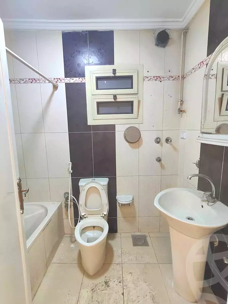 https://aqarmap.com.eg/ar/listing/7034175-for-sale-alexandria-miami-shr-jml-bd-lnsr