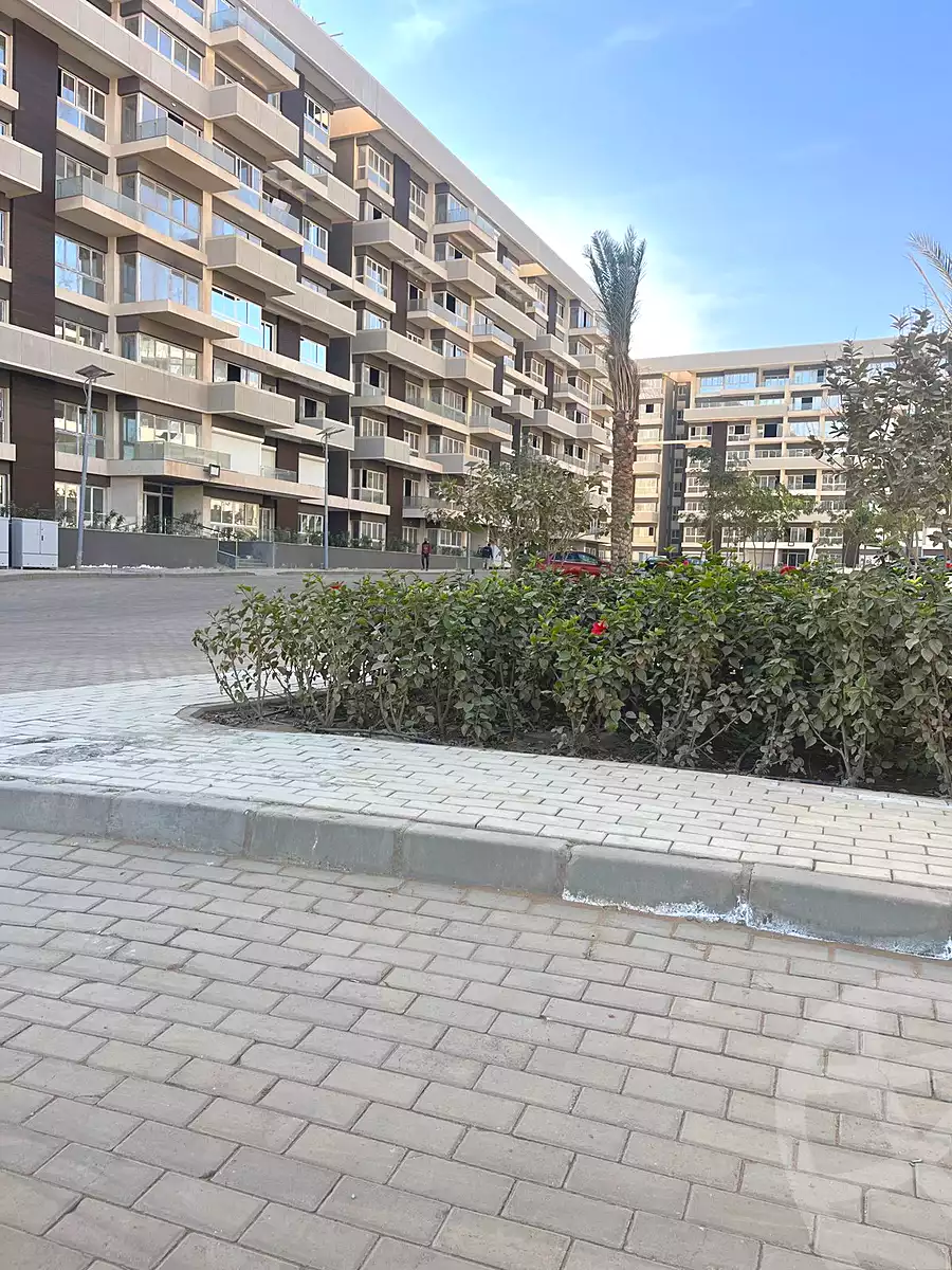 https://aqarmap.com.eg/ar/listing/7034372-for-sale-cairo-new-administrative-capital-r7-scenario