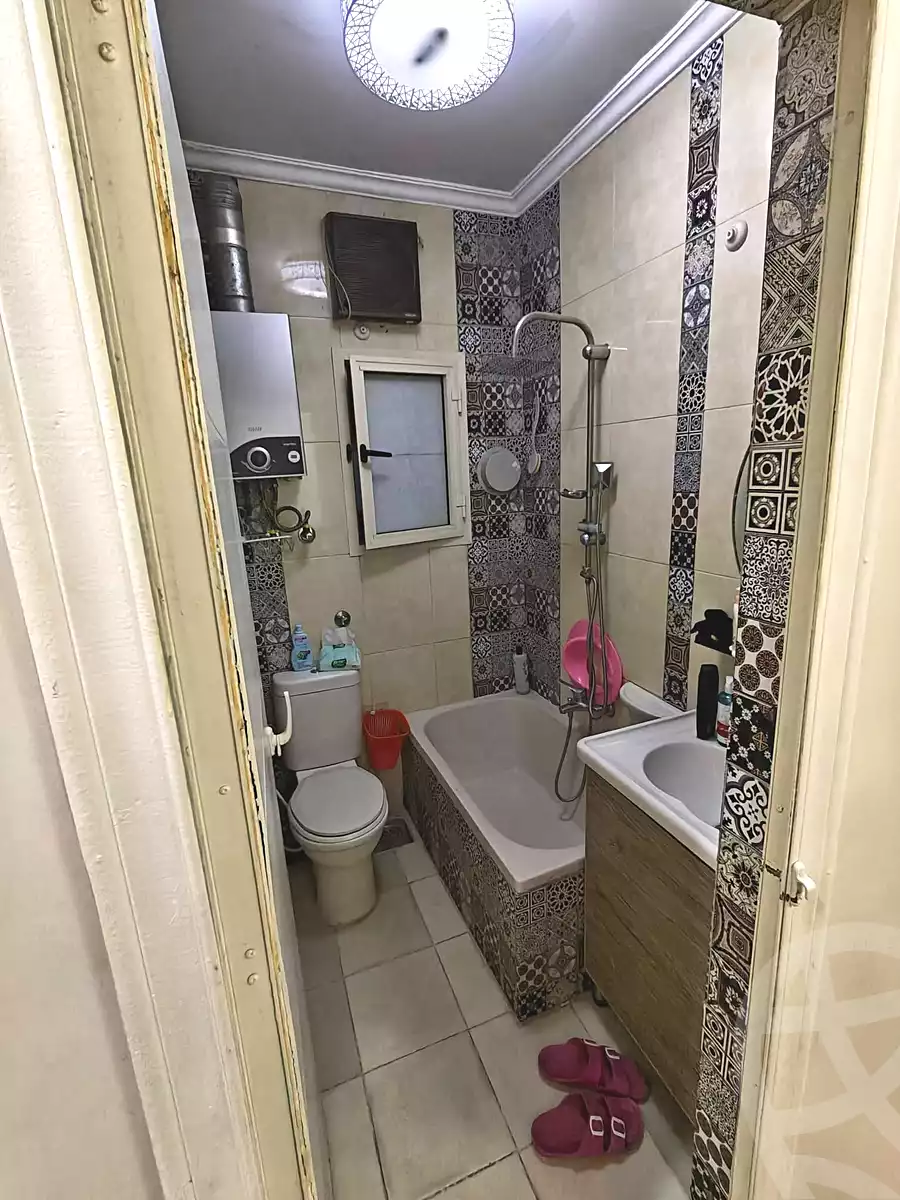 https://aqarmap.com.eg/ar/listing/7034483-for-sale-alexandria-sydy-bshr-sydy-bshr-bhry-khalil-hamada-st