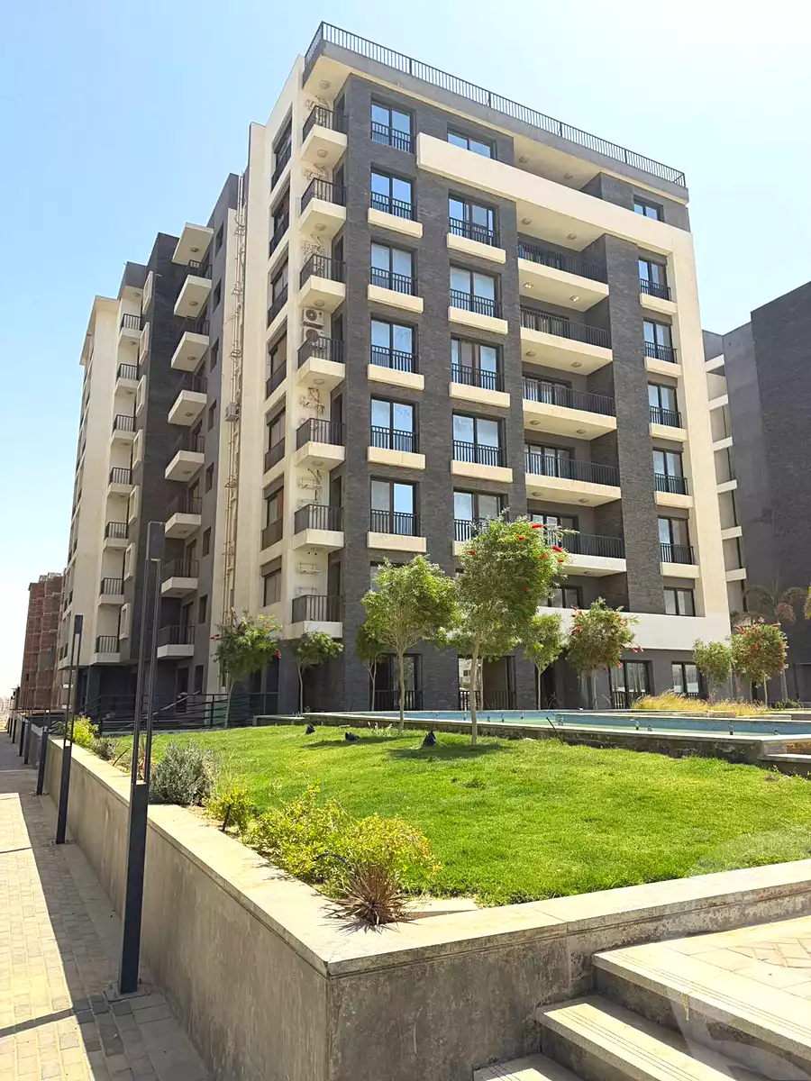 https://aqarmap.com.eg/en/listing/7033982-for-sale-cairo-new-administrative-capital-r7-syn-7