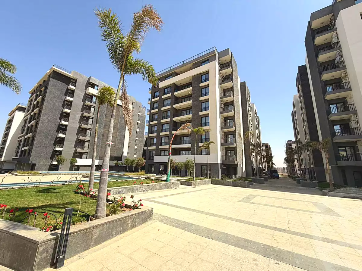 https://aqarmap.com.eg/en/listing/7034541-for-sale-cairo-new-administrative-capital-r7-scenario