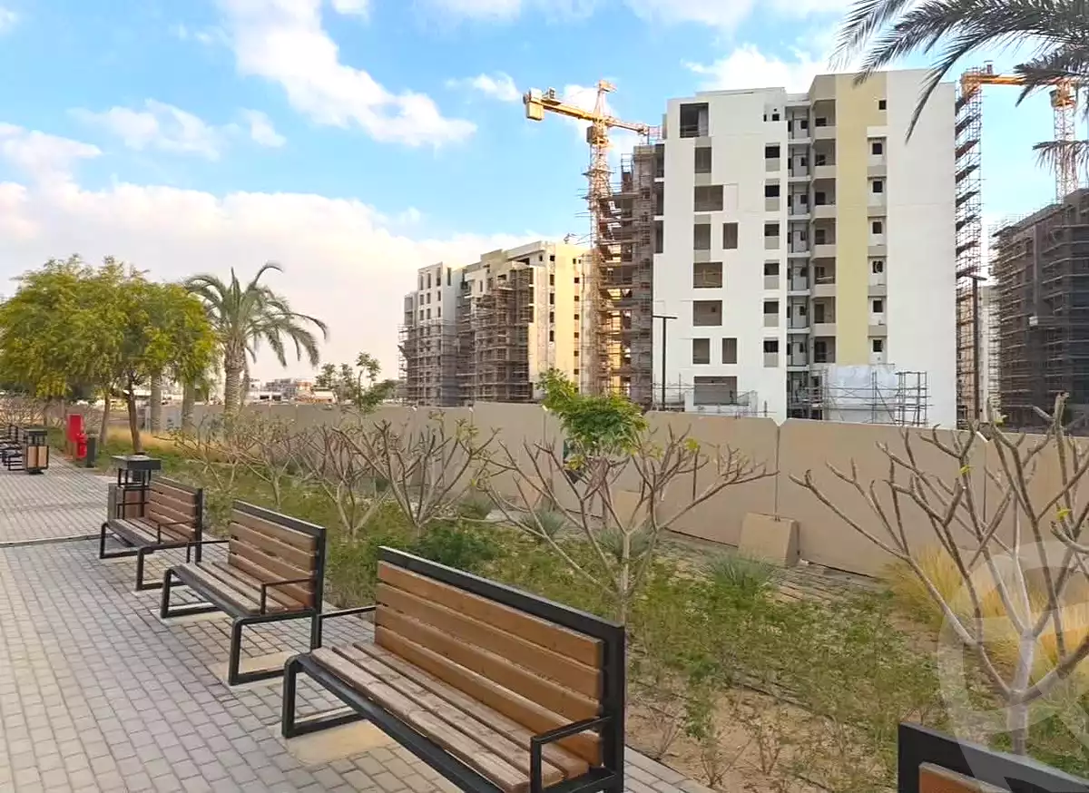 https://aqarmap.com.eg/ar/listing/7034815-for-sale-cairo-new-cairo-6th-settlement-compounds-golf-town-compound-modon