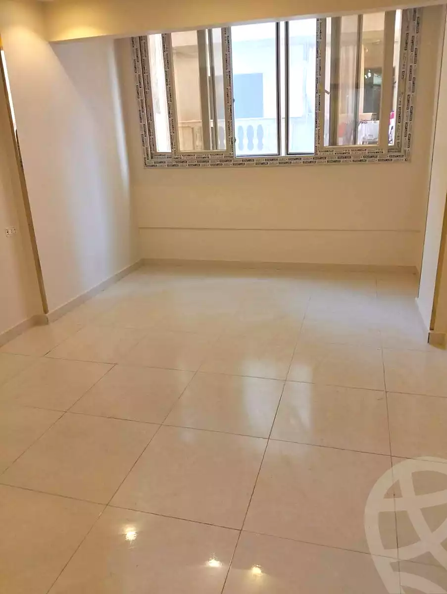 https://aqarmap.com.eg/ar/listing/7025529-for-sale-alexandria-el-asafra-l-sfr-bhry