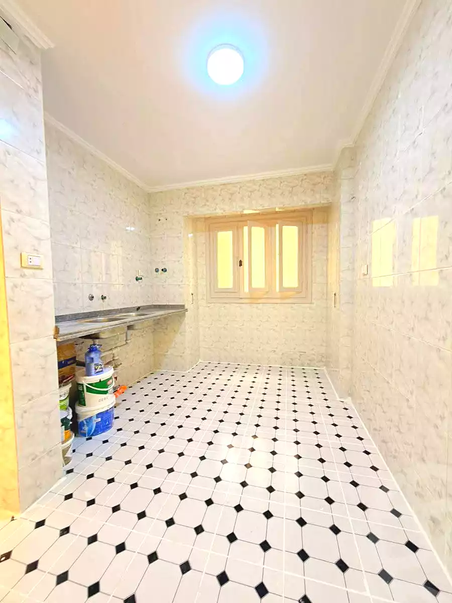 https://aqarmap.com.eg/en/listing/7035440-for-sale-alexandria-al-agamy