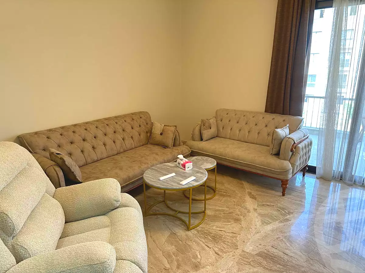 https://aqarmap.com.eg/ar/listing/7035438-for-sale-cairo-new-cairo-compounds-district-5-the-plateau-district-5