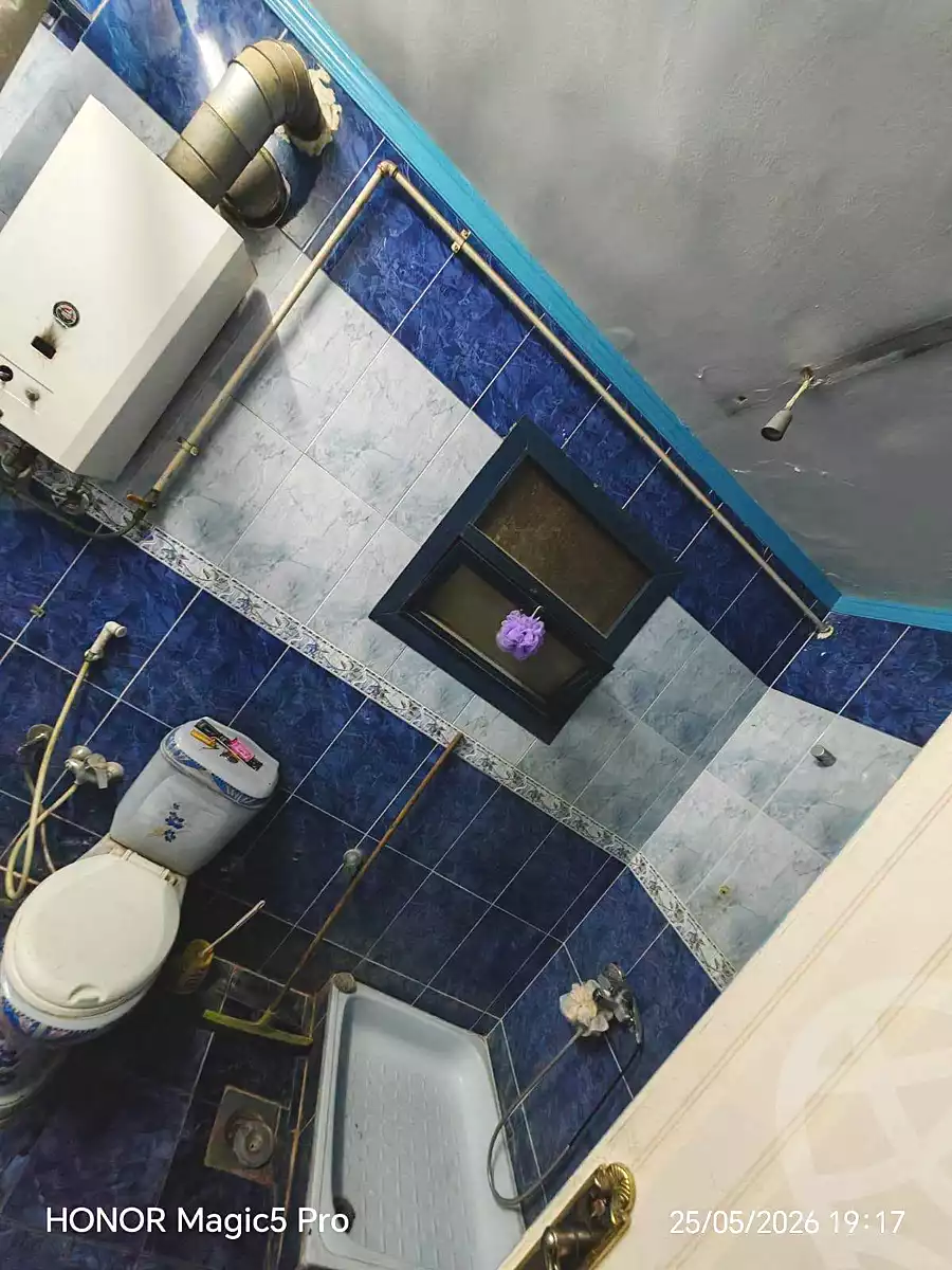 https://aqarmap.com.eg/ar/listing/7035467-for-sale-cairo-helwan-helwan-el-sharkeya-borhan-st