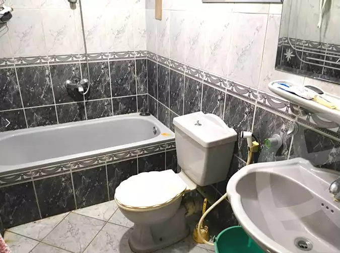 https://aqarmap.com.eg/ar/listing/7035473-for-sale-cairo-helwan-helwan-el-sharkeya-khesro-basha-st