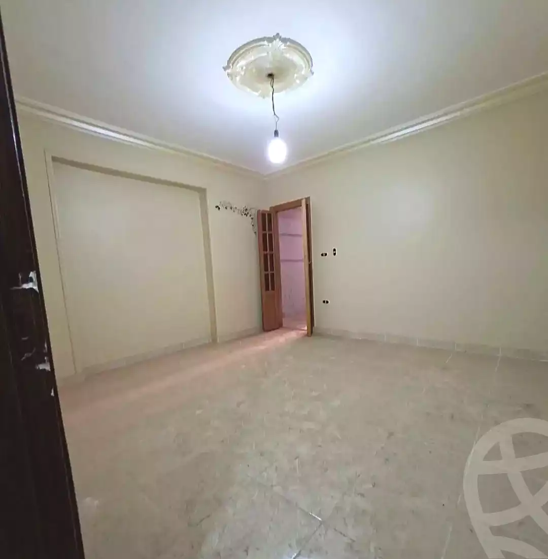 https://aqarmap.com.eg/en/listing/7035870-for-sale-alexandria-miami-mahmoud-el-isawy-st
