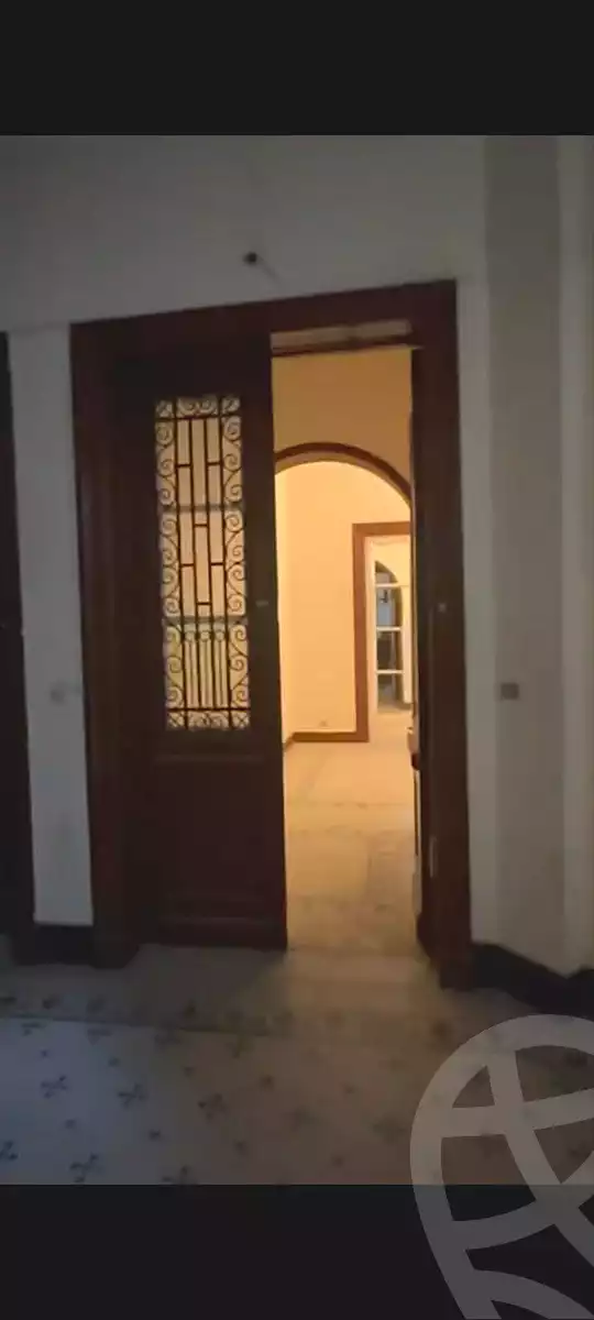https://aqarmap.com.eg/en/listing/7035991-for-rent-cairo-downtown-kasr-el-neel-nile-corniche-st