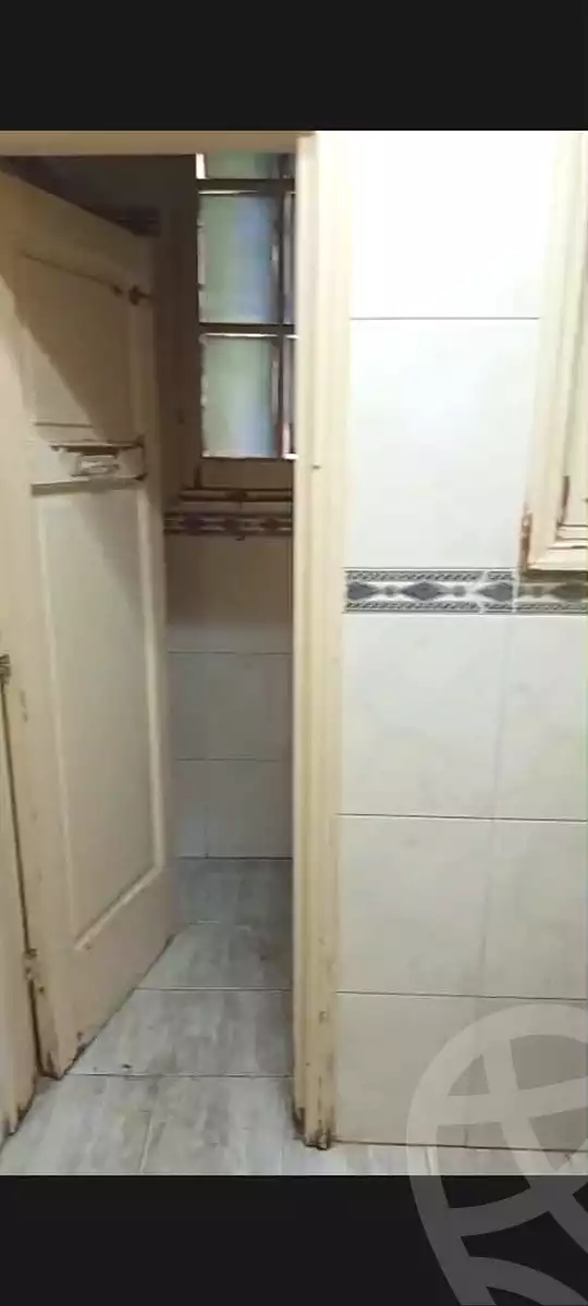 https://aqarmap.com.eg/en/listing/7036002-for-rent-cairo-downtown-el-azbakya-el-gomhoreya-st