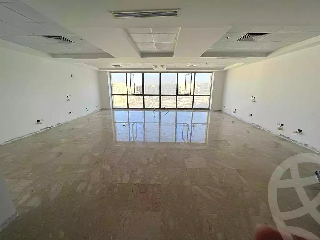 https://aqarmap.com.eg/ar/listing/7036107-for-sale-cairo-new-cairo-compounds-mivida-mivida-business-park-emaar