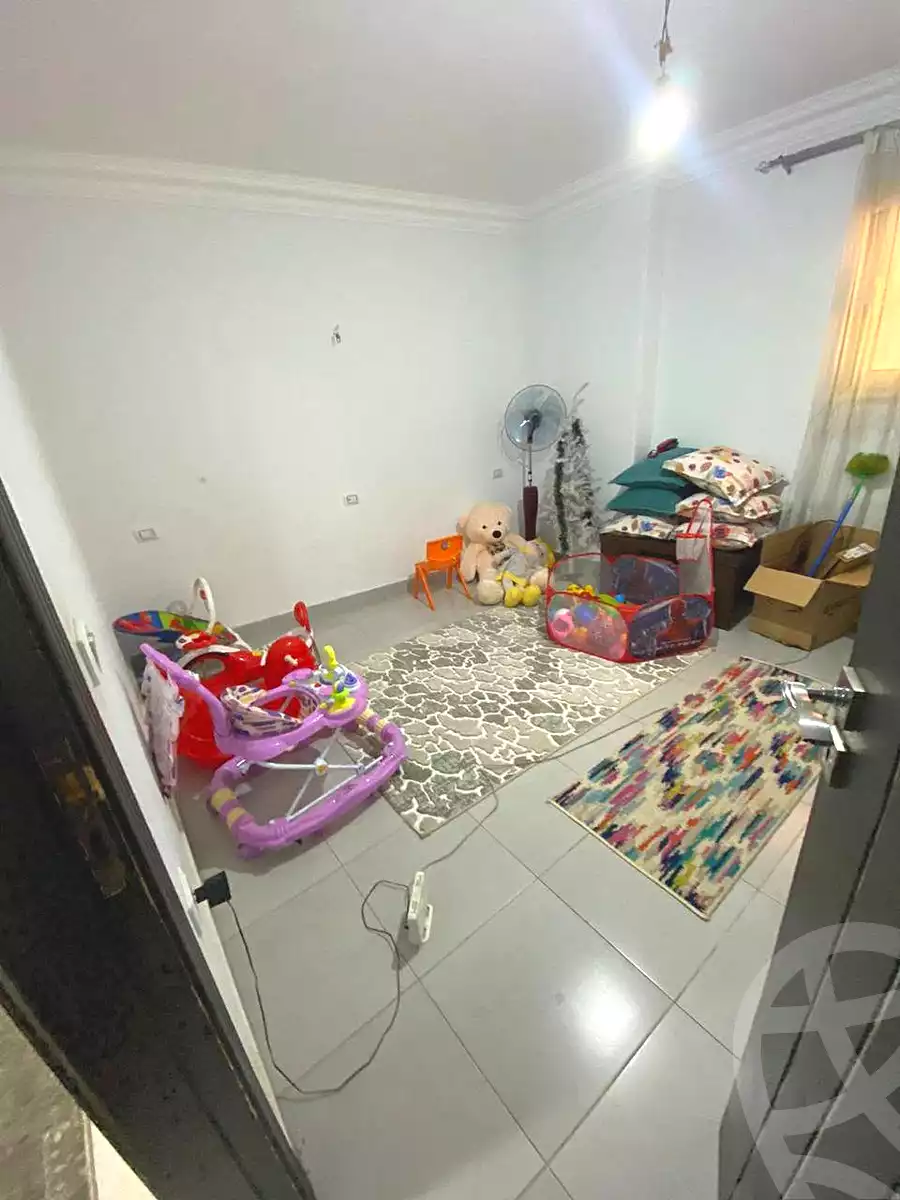 https://aqarmap.com.eg/ar/listing/7037137-for-sale-cairo-helwan-hadayek-helwan-nile-corniche-st