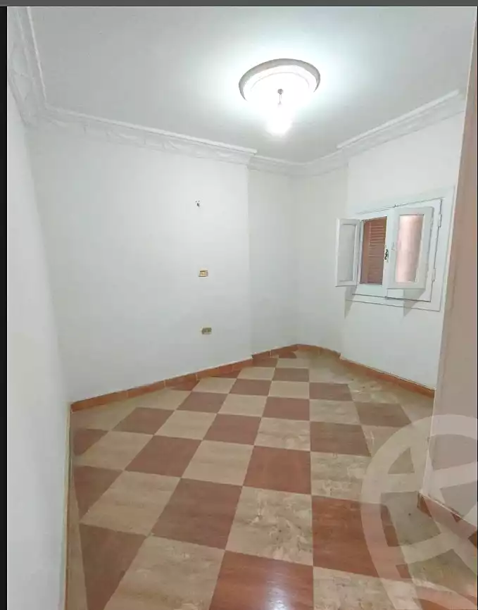 https://aqarmap.com.eg/ar/listing/7037488-for-sale-alexandria-al-agamy-lbytsh-el-saleheen-mosque-st