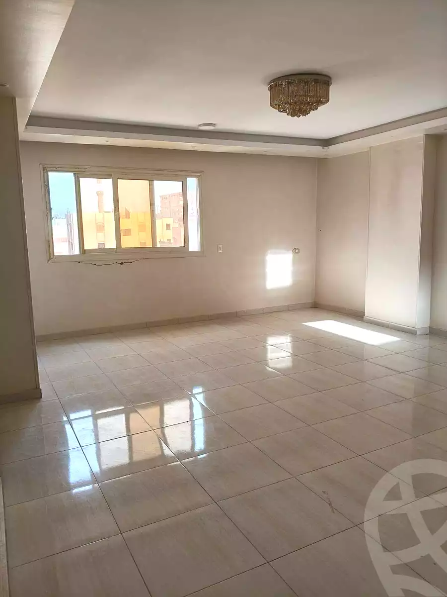 https://aqarmap.com.eg/en/listing/7037553-for-sale-cairo-helwan-el-shareaa-el-sharby-st