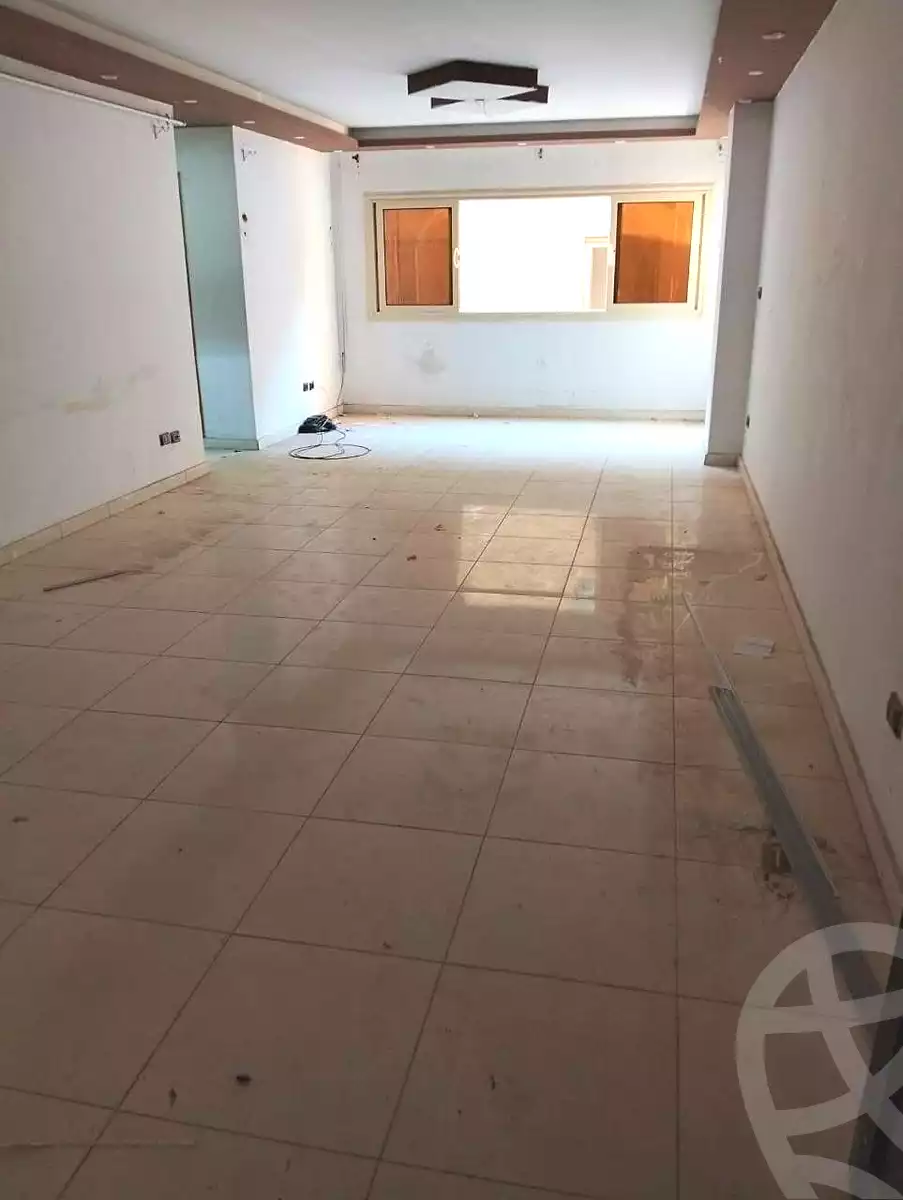 https://aqarmap.com.eg/ar/listing/7037822-for-sale-cairo-helwan-sherif-st