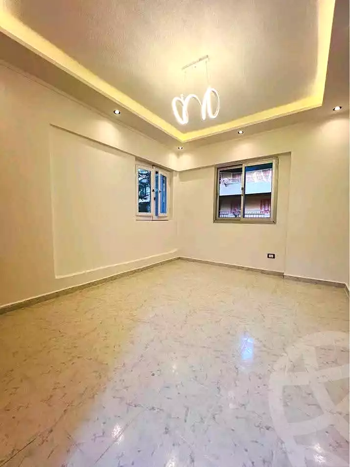 https://aqarmap.com.eg/ar/listing/7038089-for-sale-alexandria-al-agamy-shataa-el-nakheel