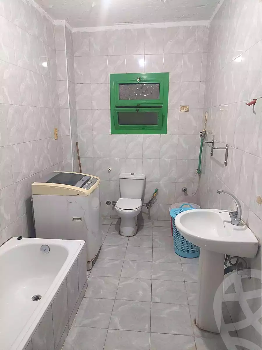 https://aqarmap.com.eg/en/listing/7038080-for-sale-cairo-helwan-ahmed-enci-st