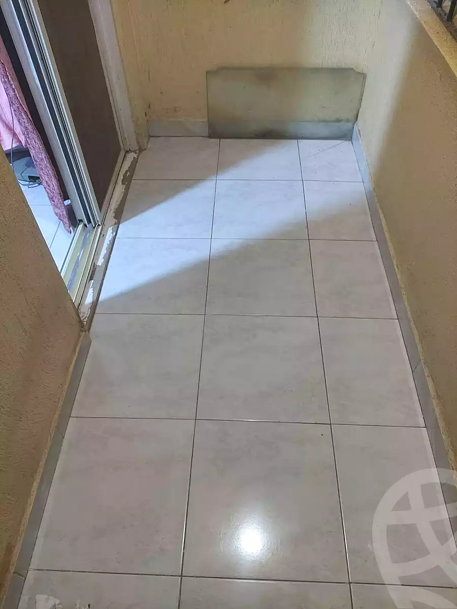 https://aqarmap.com.eg/en/listing/7038080-for-sale-cairo-helwan-ahmed-enci-st