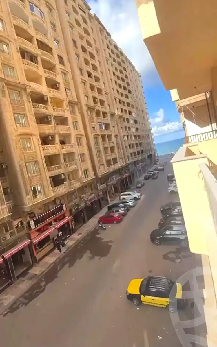 https://aqarmap.com.eg/en/listing/7038620-for-sale-alexandria-el-asafra-l-sfr-bhry