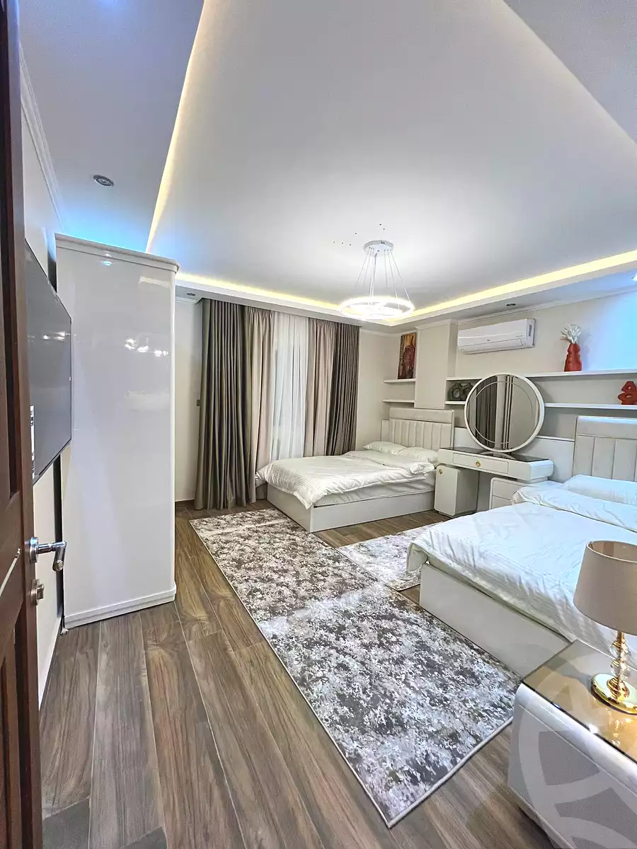https://aqarmap.com.eg/ar/listing/7038837-for-sale-cairo-new-cairo-compounds-mwrd-fq-llttwyr