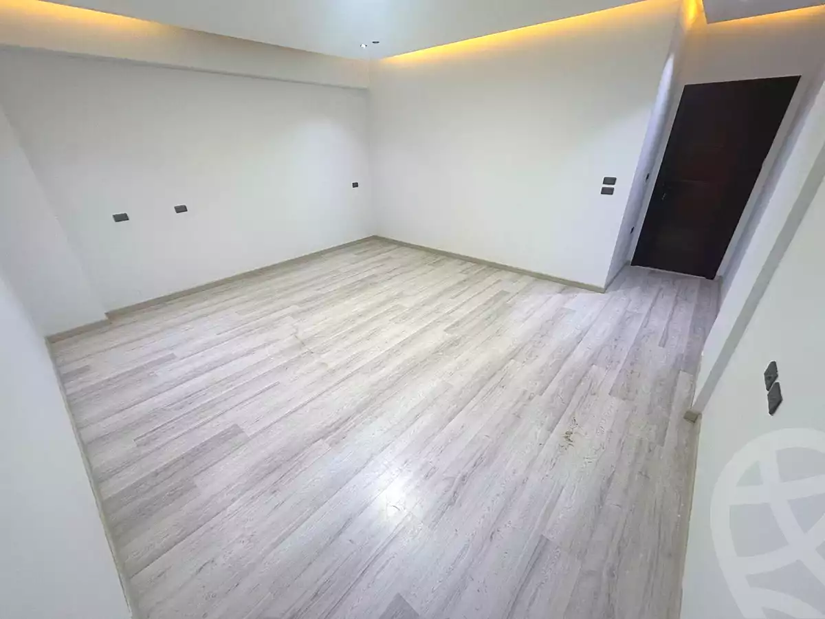 https://aqarmap.com.eg/ar/listing/7038873-for-sale-cairo-new-cairo-el-lotus-lotus-north-lmntq-lthny-llwts-lshmly