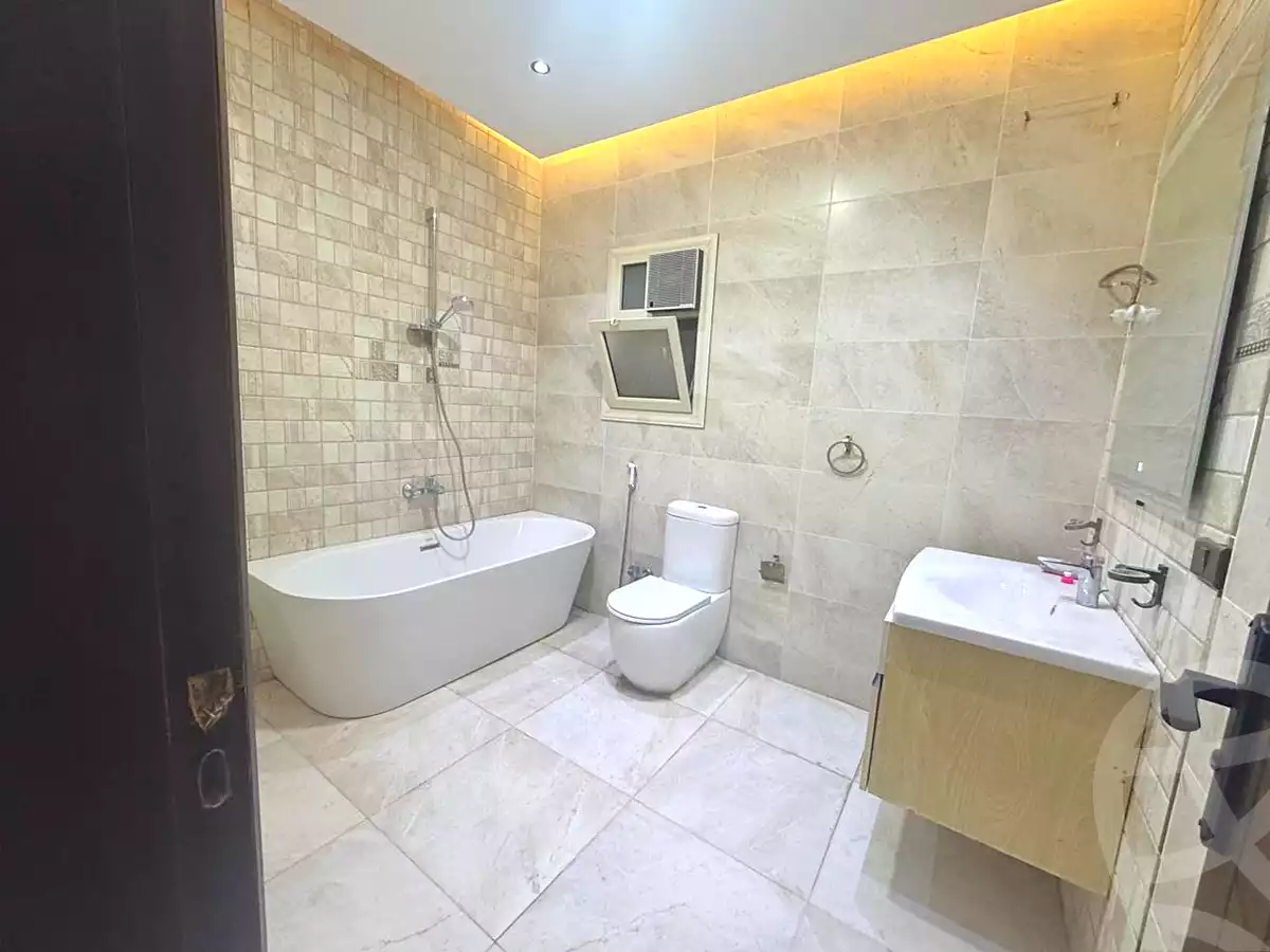 https://aqarmap.com.eg/ar/listing/7038873-for-sale-cairo-new-cairo-el-lotus-lotus-north-lmntq-lthny-llwts-lshmly