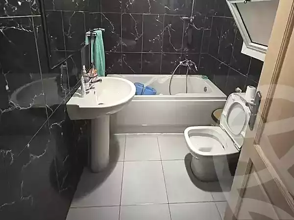 https://aqarmap.com.eg/en/listing/7039017-for-sale-cairo-el-maadi-degla