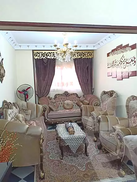https://aqarmap.com.eg/ar/listing/7039170-for-sale-cairo-helwan-helwan-el-sharkeya-mostafa-safwat-st