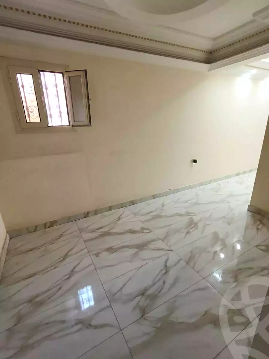 https://aqarmap.com.eg/en/listing/7039449-for-sale-cairo-helwan-ahmed-enci-st