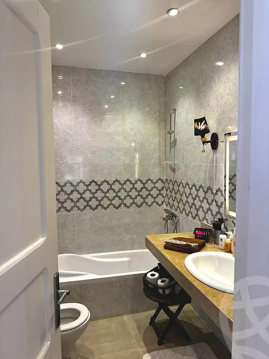 https://aqarmap.com.eg/ar/listing/7039559-for-rent-cairo-new-cairo-compounds-blm-hylz-qtmy-kstnshn