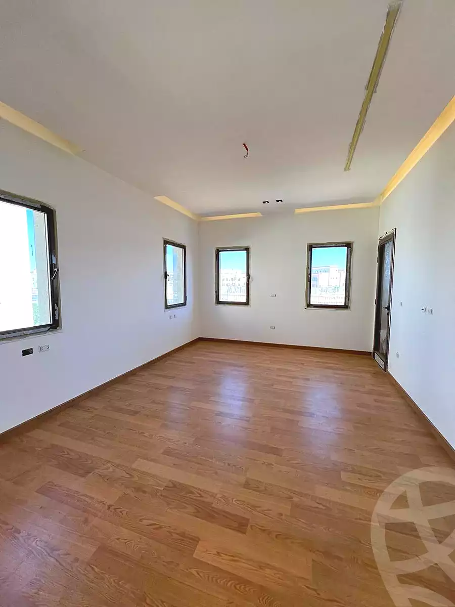 https://aqarmap.com.eg/ar/listing/7039658-for-rent-cairo-new-cairo-compounds-mivida-mivida-parcel