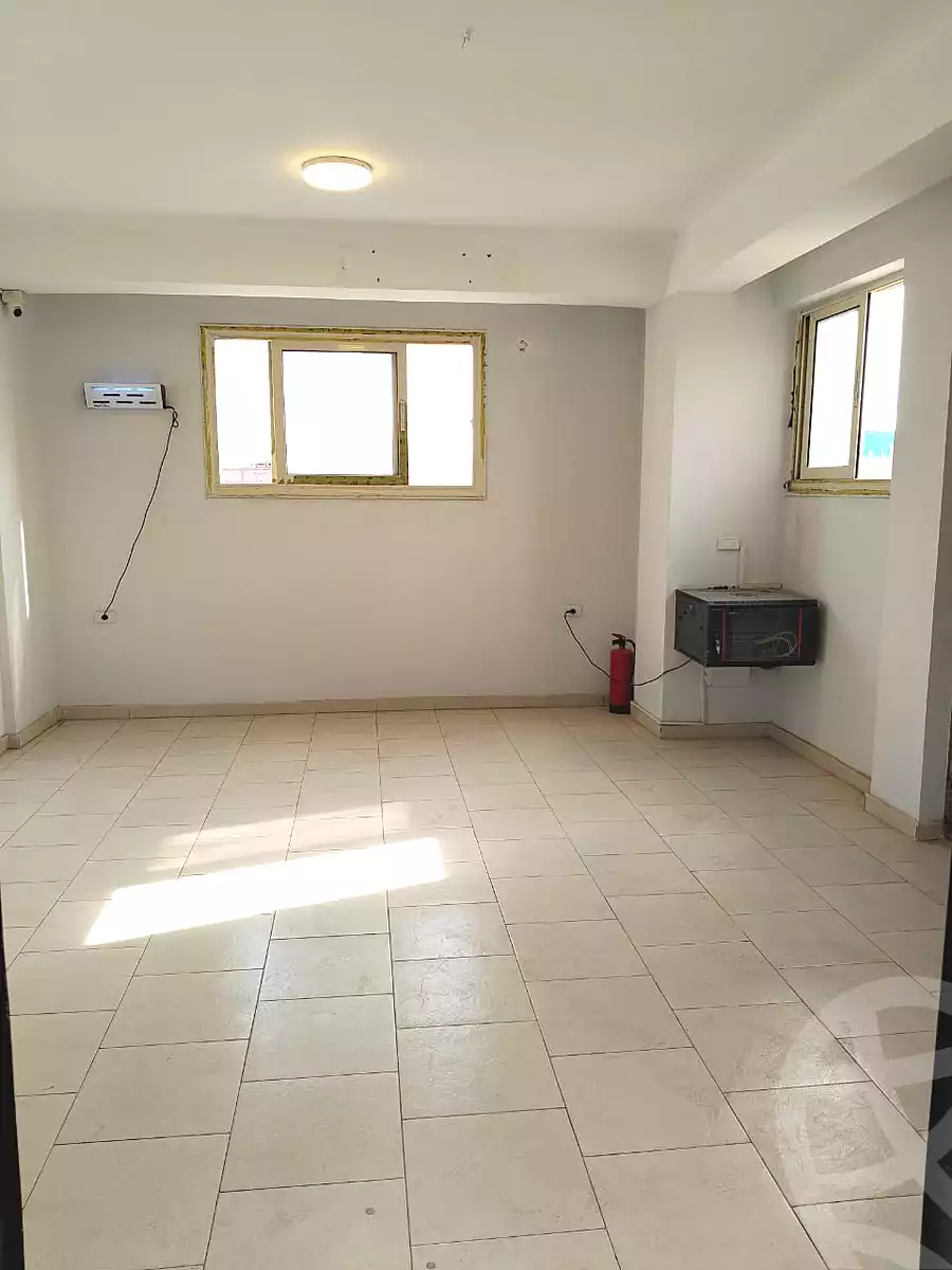 https://aqarmap.com.eg/ar/listing/7039638-for-rent-cairo-new-cairo-el-maantiqah-el-sinaiyyah