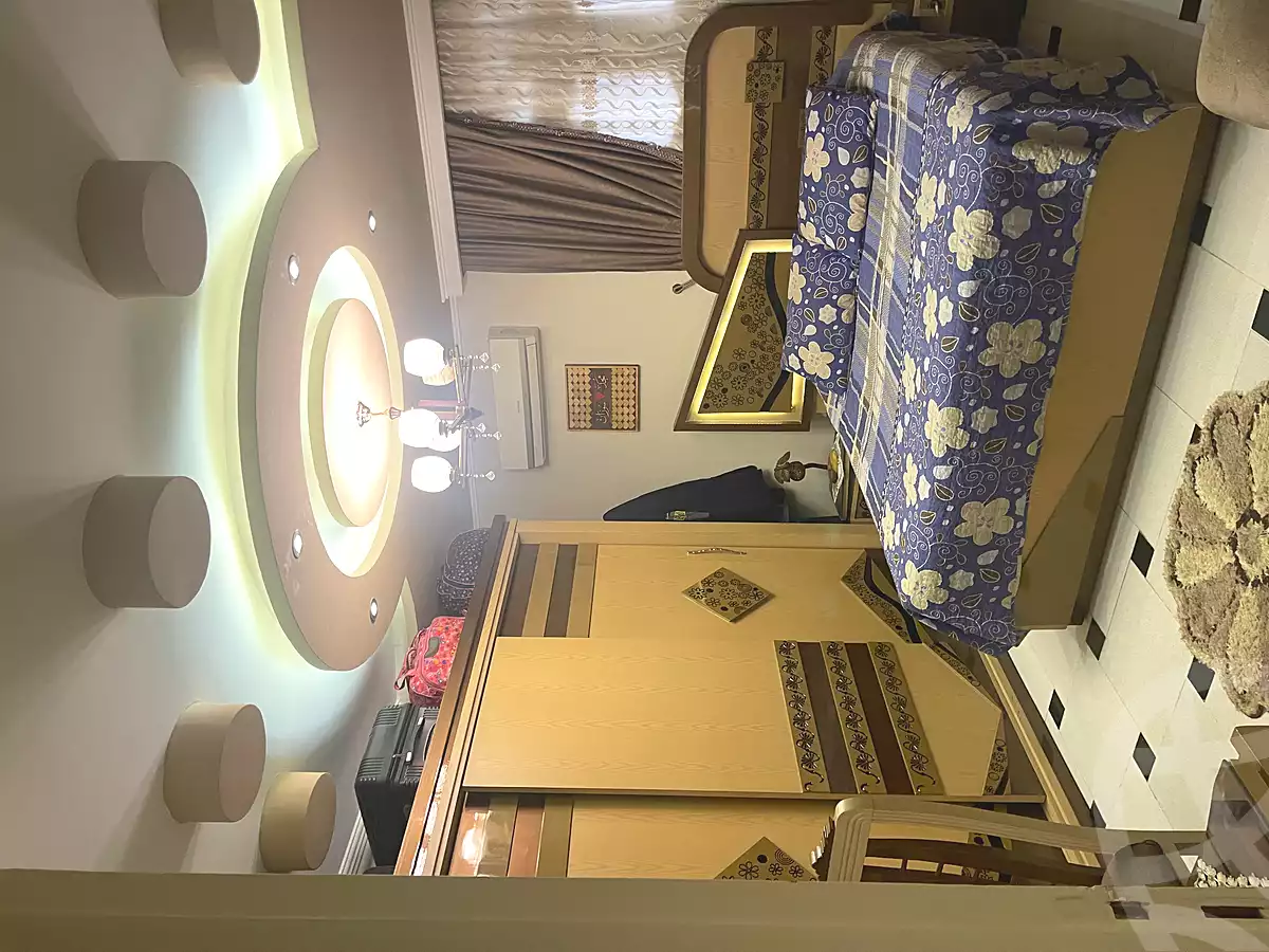 https://aqarmap.com.eg/ar/listing/7023634-for-sale-cairo-new-cairo-first-settlement-neighbourhood-8-mahmoud-riad-st