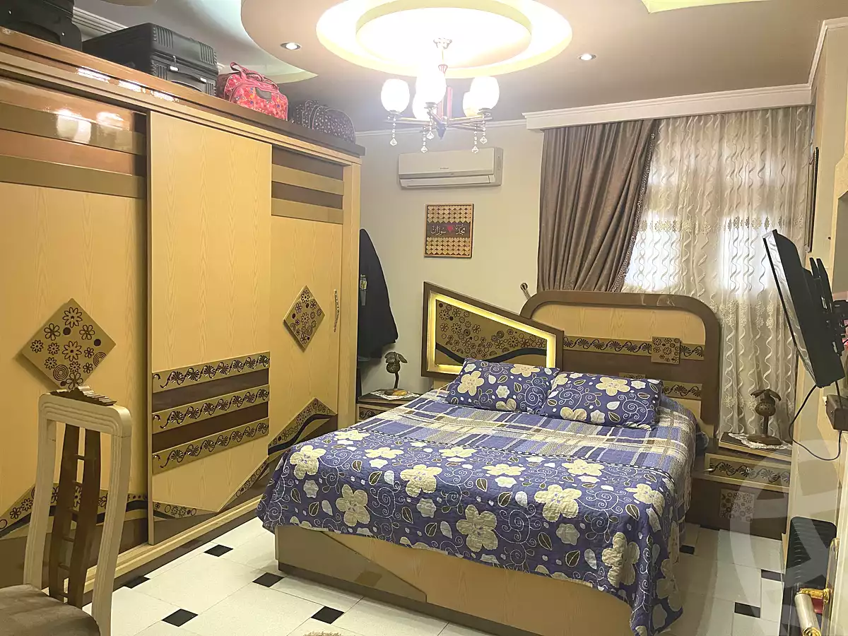 https://aqarmap.com.eg/ar/listing/7023634-for-sale-cairo-new-cairo-first-settlement-neighbourhood-8-mahmoud-riad-st
