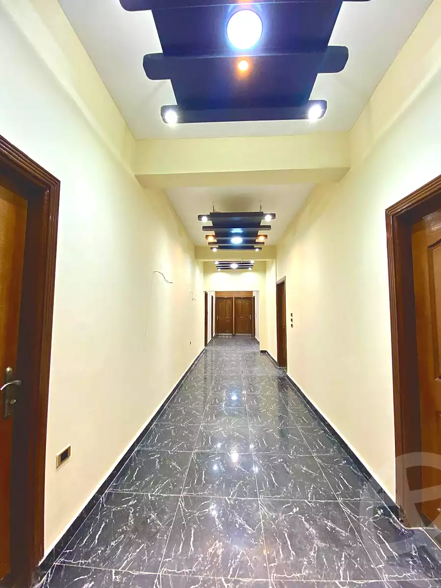 https://aqarmap.com.eg/ar/listing/7039790-for-rent-cairo-new-cairo-compounds-fifth-square