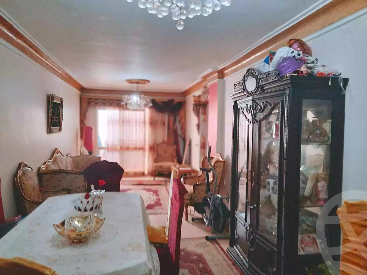 https://aqarmap.com.eg/en/listing/7039878-for-sale-alexandria-al-agamy-el-hanouvel-radwan-st