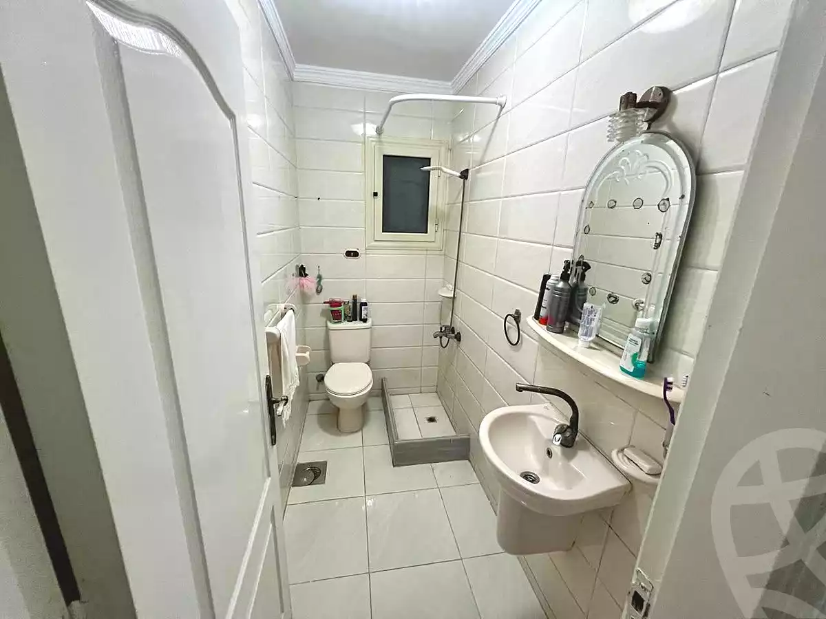 https://aqarmap.com.eg/ar/listing/7040013-for-sale-alexandria-camp-cesar-port-said-street