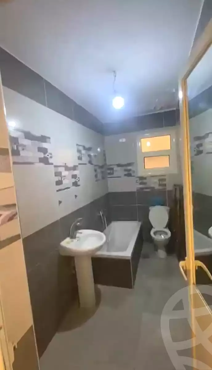 https://aqarmap.com.eg/en/listing/7040028-for-sale-cairo-ain-shams-mnshy-lthryr
